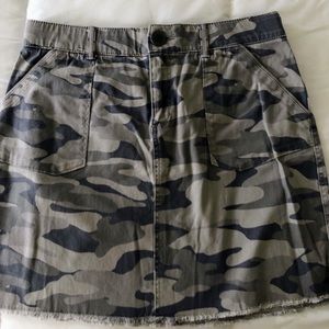Light Camo Jegging Skirt